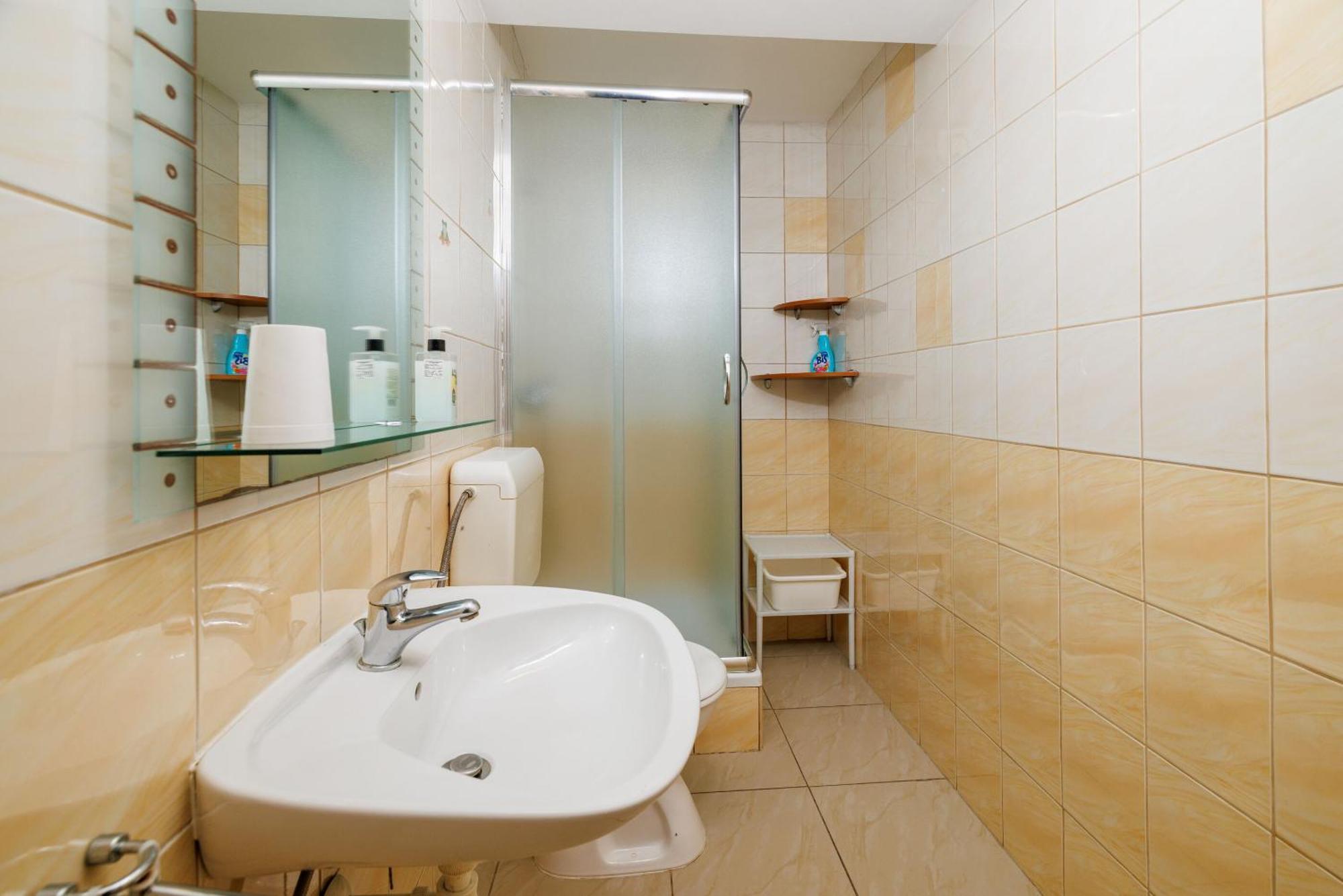 Apartments&Room Mirjana 德拉马利 外观 照片