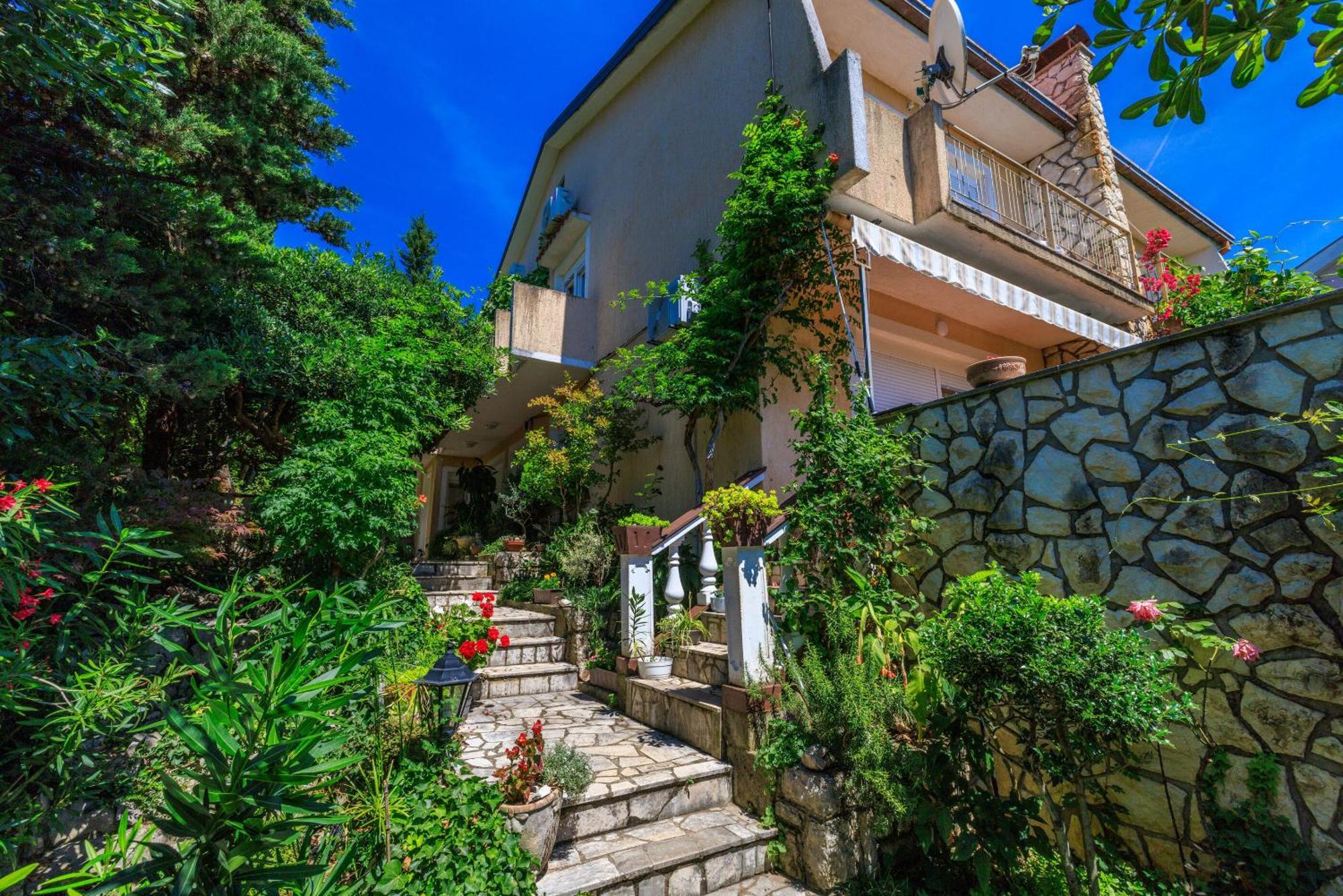 Apartments&Room Mirjana 德拉马利 外观 照片